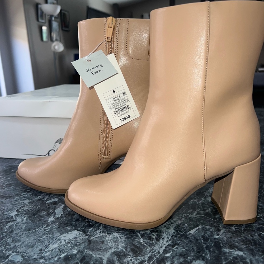 Tan Boots - brand new with tags size 6
